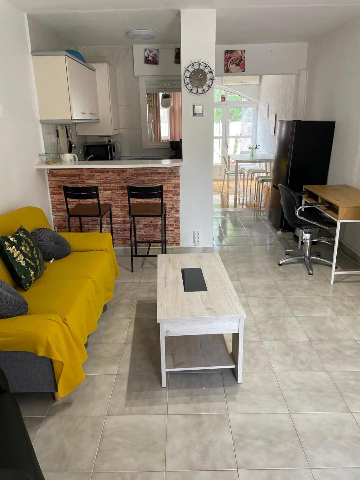 Villa Mare - 2 Beds With Balcony, Patio And Pool And Direct Park Access Murcia Ngoại thất bức ảnh