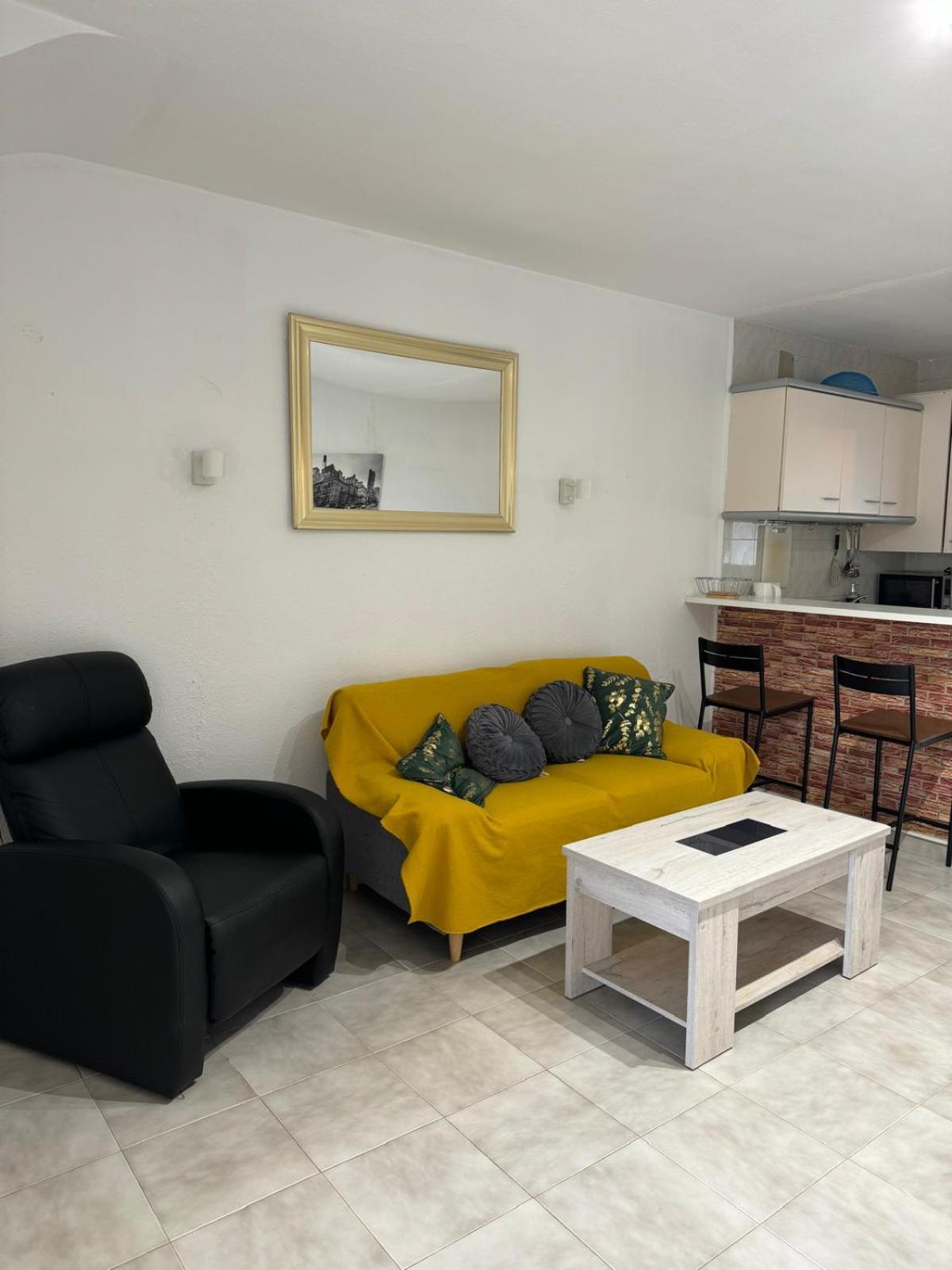 Villa Mare - 2 Beds With Balcony, Patio And Pool And Direct Park Access Murcia Ngoại thất bức ảnh